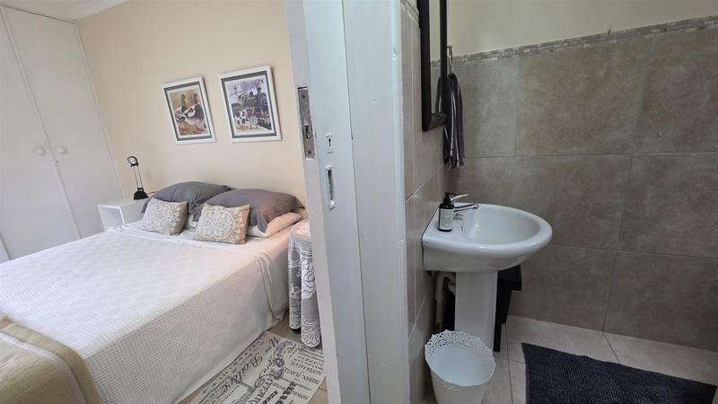 4 Bedroom Property for Sale in Klein Brak Western Cape